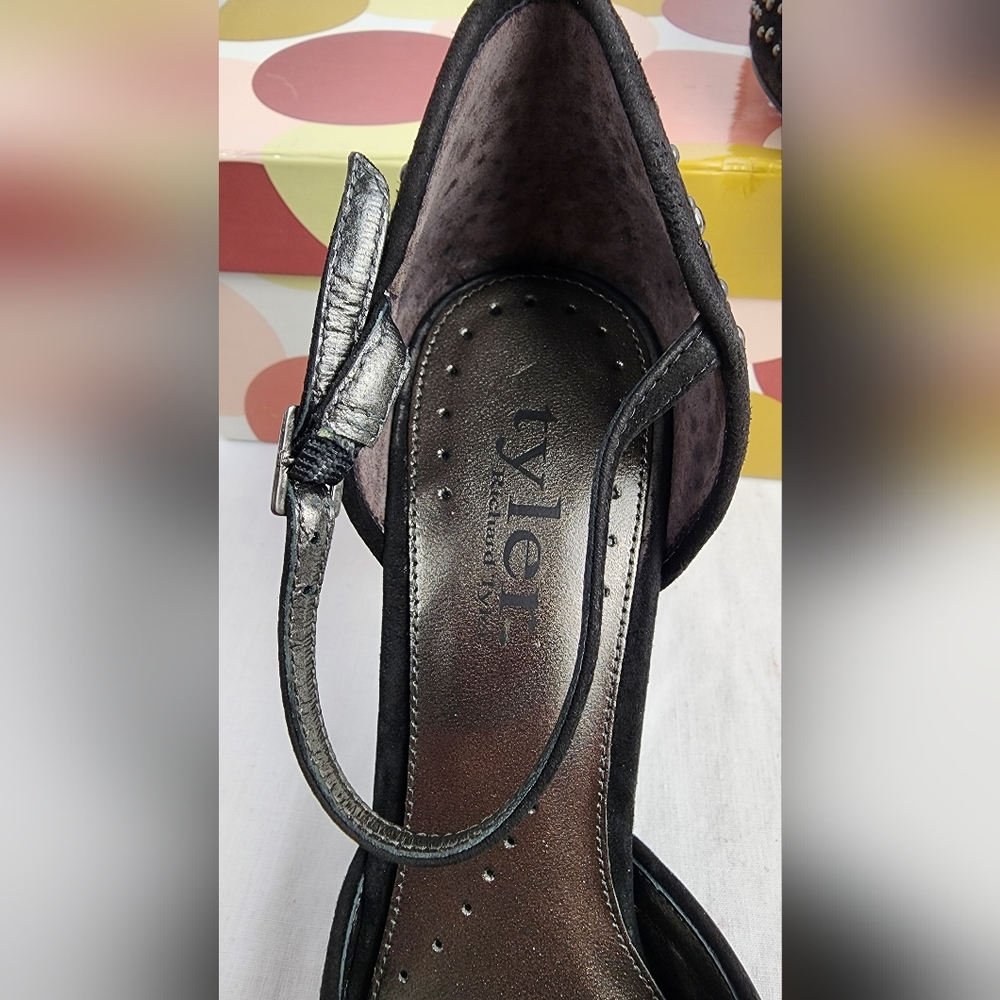❤️ NIB RICHARD TYLER STUDDED PEEP TOE PUMPS SAMBA BLACK SIZE 7M - Picture 3 of 12